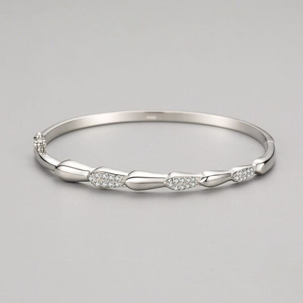 S925 Sterling Silver Bracelet Women's Fashion Personality Diamond-encrusted European and American Style Bracelet Temperament All-match Cross-border High-end Hand Jewelry - Image 4