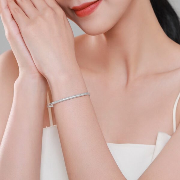 S925 sterling silver star bracelet women's European and American cross-border fashion simple bracelet temperament all-match oval hand jewelry - Image 2