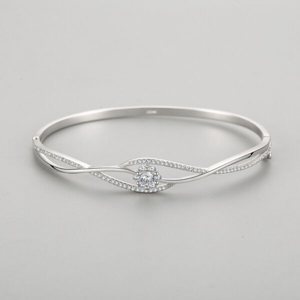 S925 Silver Bracelet Women's European and American Niche Design Bouquet Wave Bracelet ins Internet Popular Cold Style Elegant Hand Jewelry - Image 3