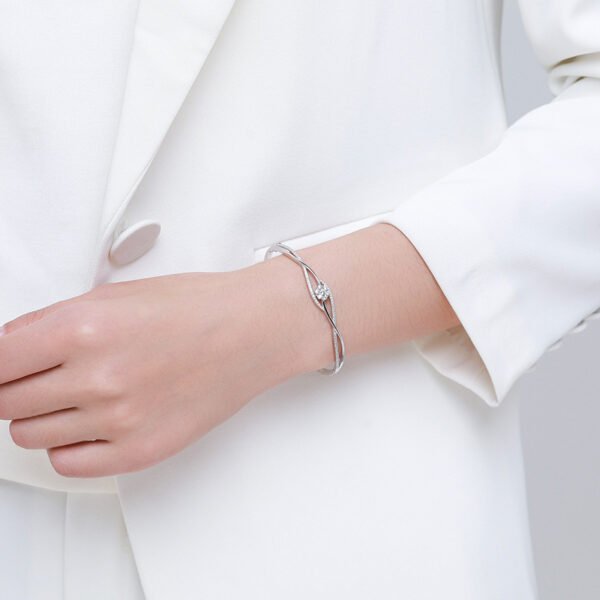 S925 Silver Bracelet Women's European and American Niche Design Bouquet Wave Bracelet ins Internet Popular Cold Style Elegant Hand Jewelry - Image 2